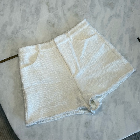 Zara Women's White Tweed Shorts - Picture 1 of 7